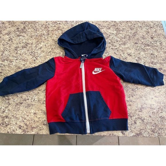 Nike   - Picture 1 of 2
